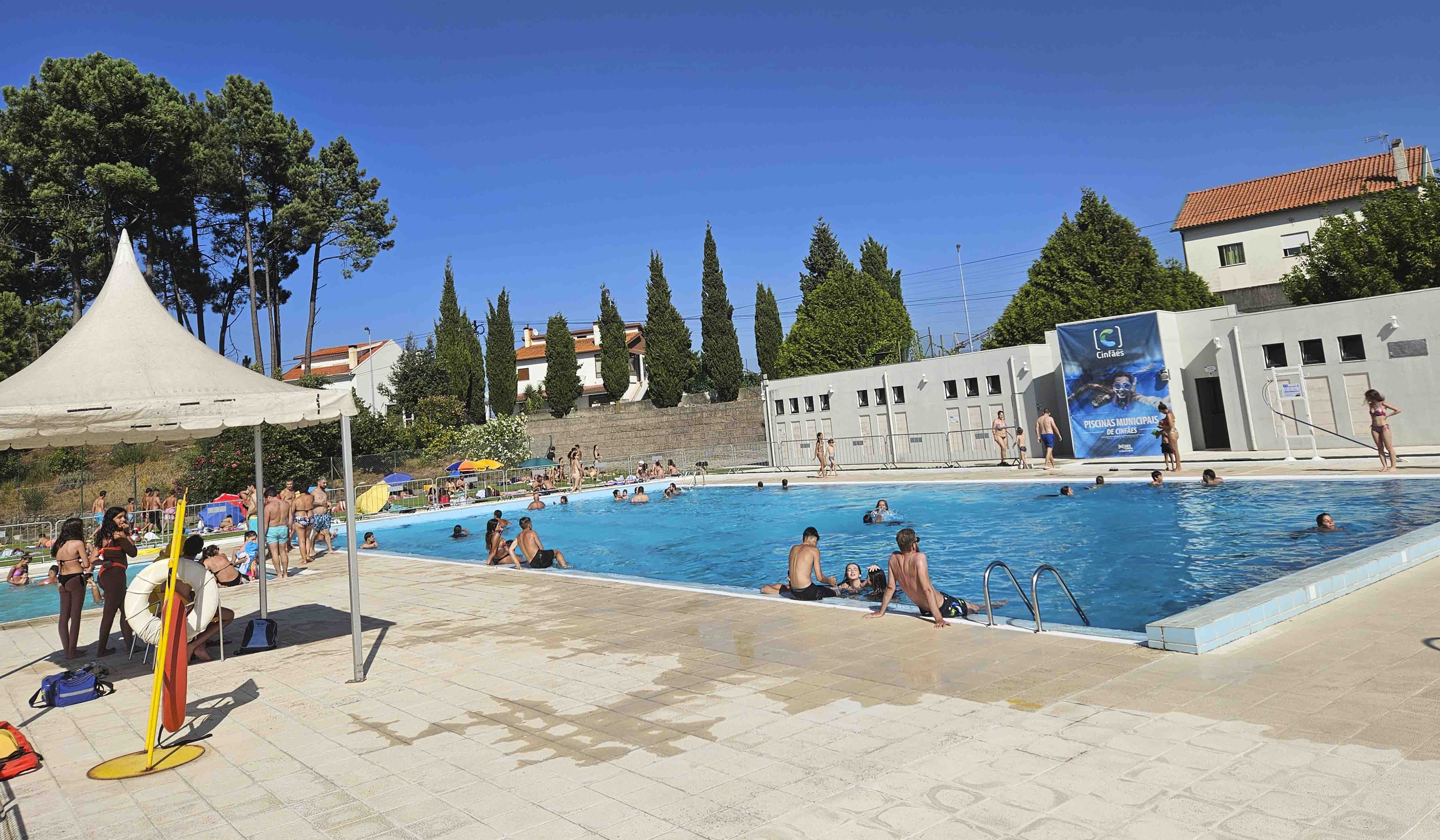 Piscina Municipal Descoberta encerra no próximo domingo