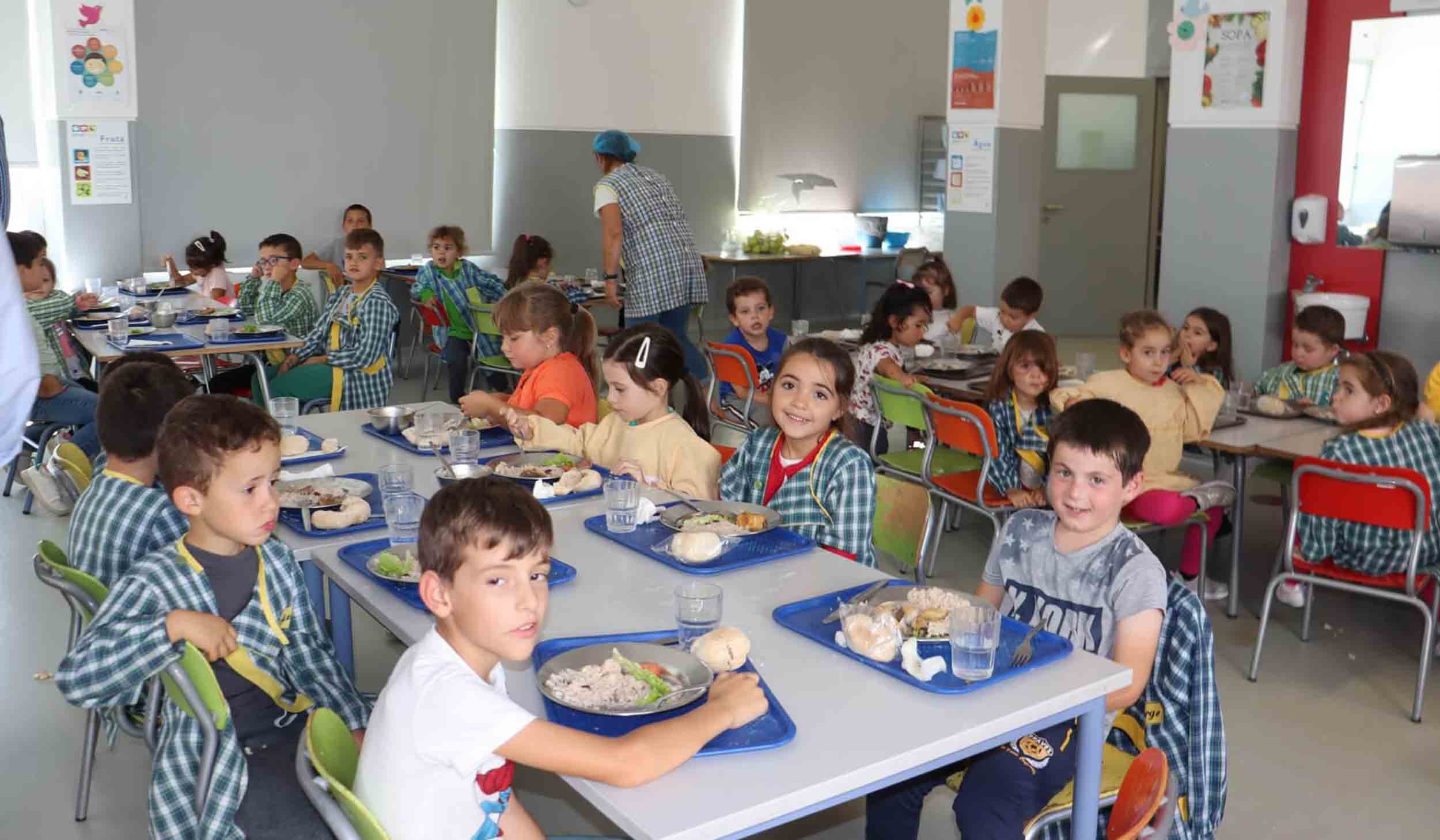 Presidente visita escolas do 1º ciclo e jardins-de-infância do concelho