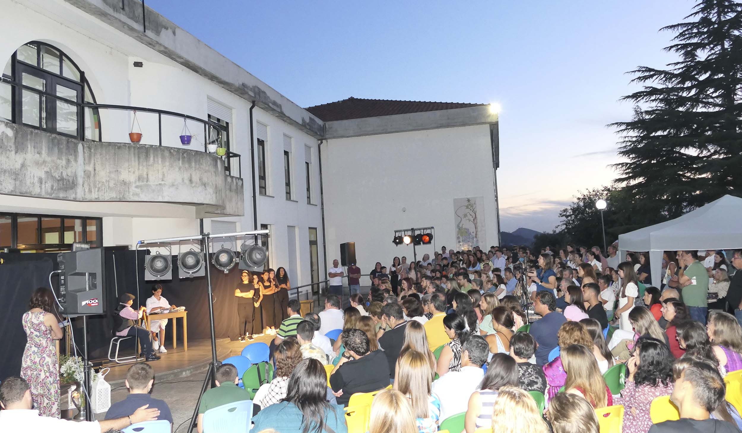 Agrupamento de Escolas de Souselo distingue 74 alunos por mérito escolar